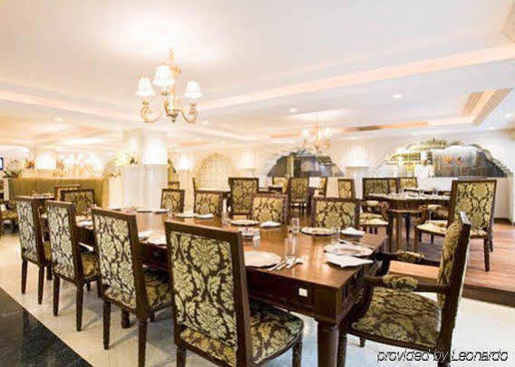 Shravanthi Sarovar Portico Bangalore Exterior foto